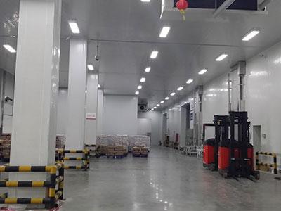 Пол с вулканизированным покрытием